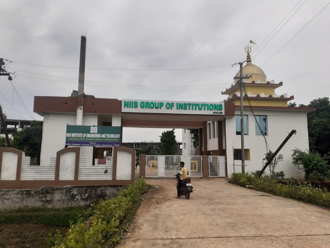 NIIS Institute of Engineering & Technology (NIET), Bhubaneswar ...